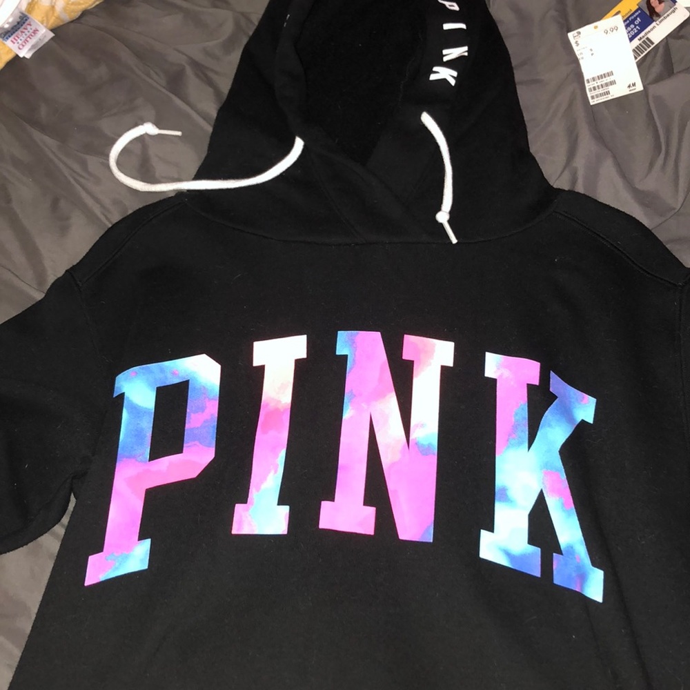 Victoria’s Secret PINK pullover hoodie